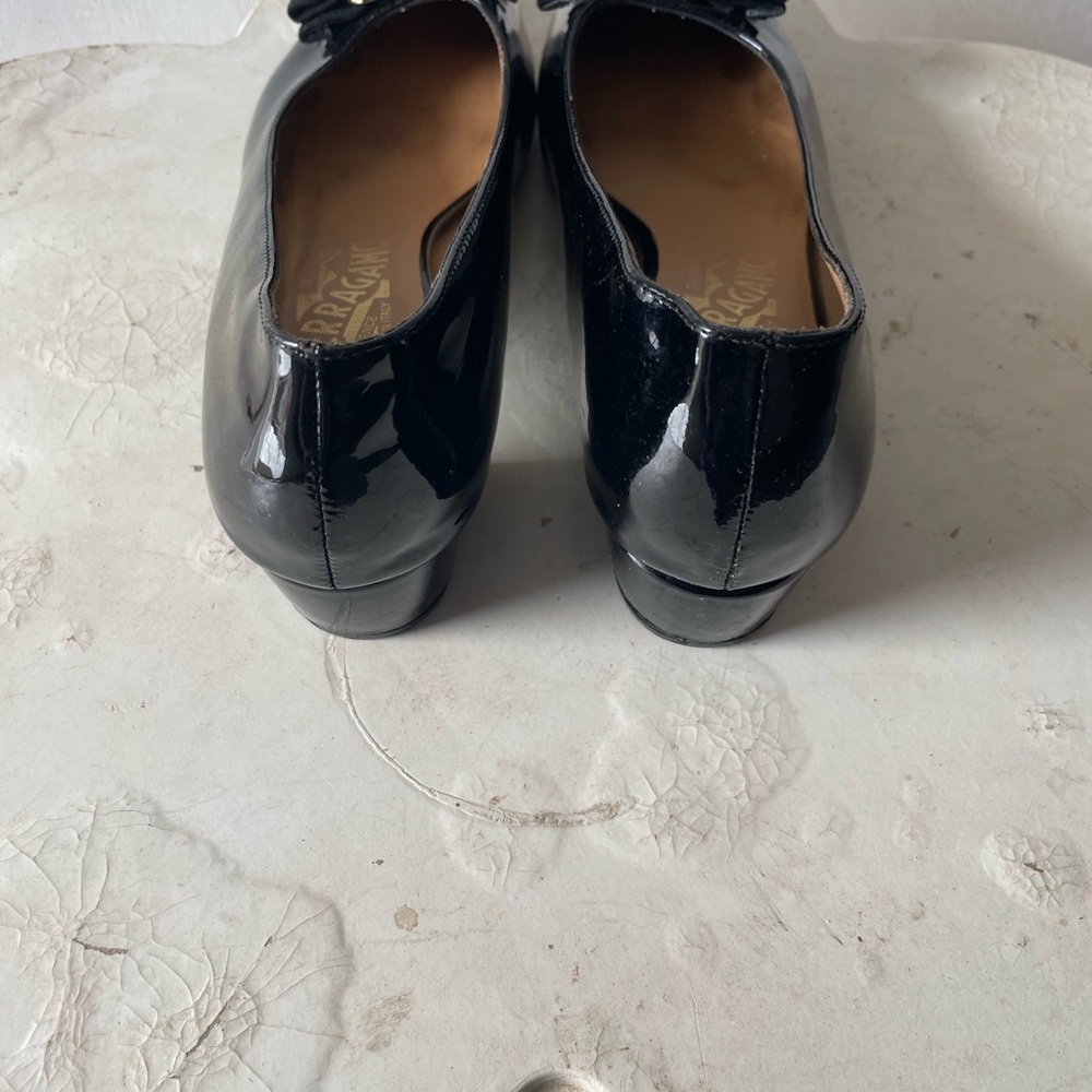 ⭐️AUTHENTIC ⭐️Salvatore Ferragamo - Picture 9 of 10